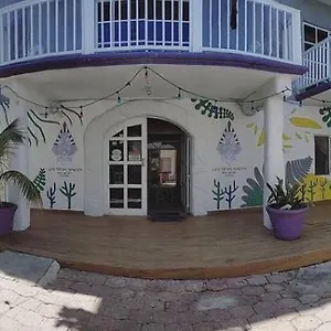  Hostel Les Trois Singes - Friendly Hostel